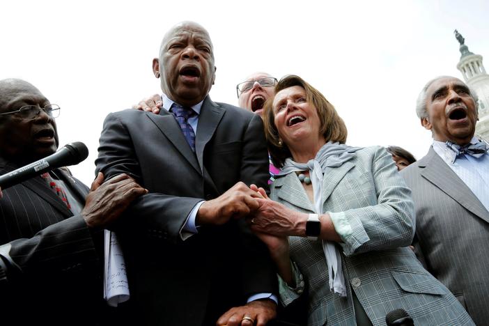 News Wrap: Members of Congress share tributes to John Lewis