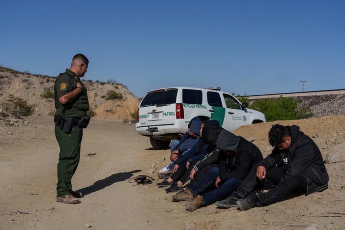 How border communities are preparing for increase in migrants as deportation policy ends