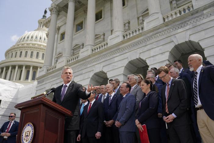 News Wrap: Democrats and Republicans express optimism on striking debt ceiling deal