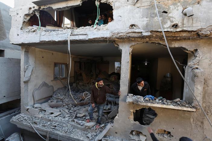 News Wrap: Israel steps up strikes in Gaza as White House warns against invasion of Rafah