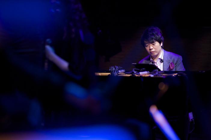 The virtuoso pianist and his special guests deliver a love letter to his adoptive home.