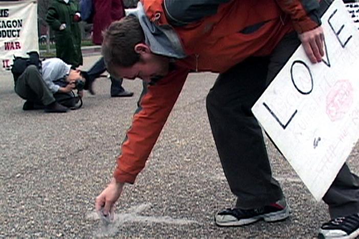Supporters of the Pax Christi Catholic peace movement met outside the White House to pray.