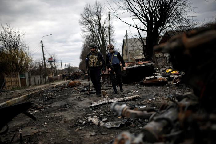 Western nations impose new sanctions on Russia in response to atrocities in Ukraine