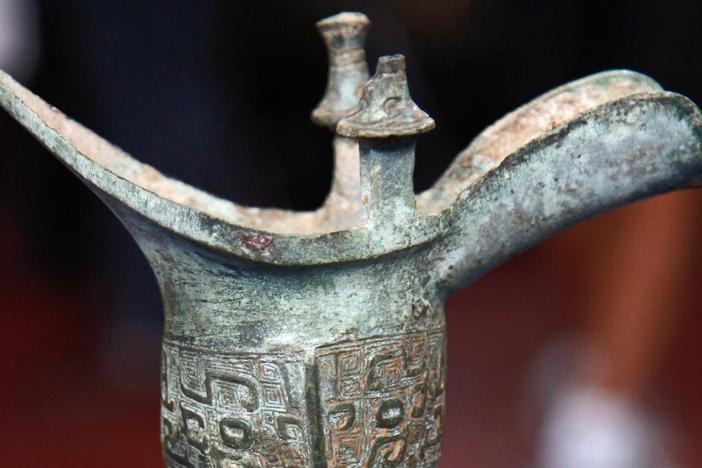 Appraisal: Chinese Bronze Wine Vessel, ca. 1100 BC, from Corpus Christi Hour 3.