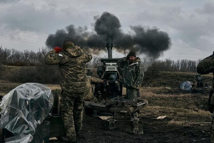 Arms manufacturers struggle to supply Ukraine with enough ammunition