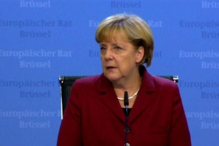 EU leaders Merkel, Hollande call for 'no spying' agreement with U.S.