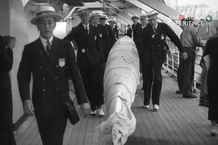In July 1936 more than 300 athletes left for Berlin aboard the SS Manhattan. Premieres 8/2