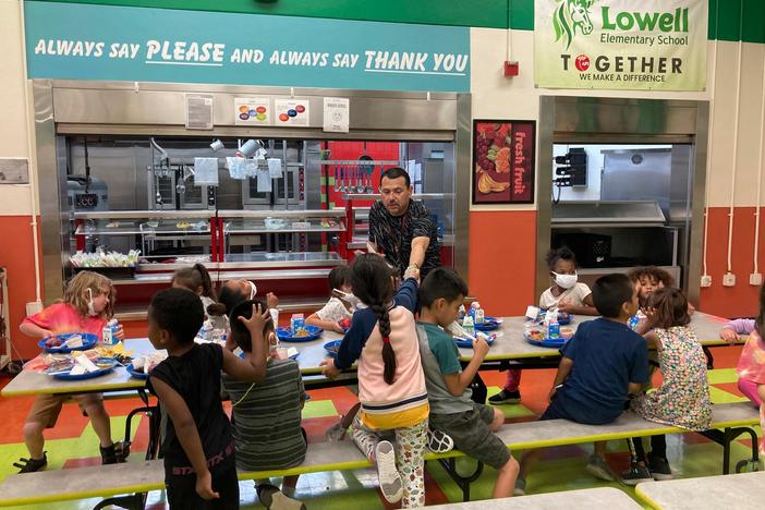 How states are responding after federal funding for free school meals for all ends