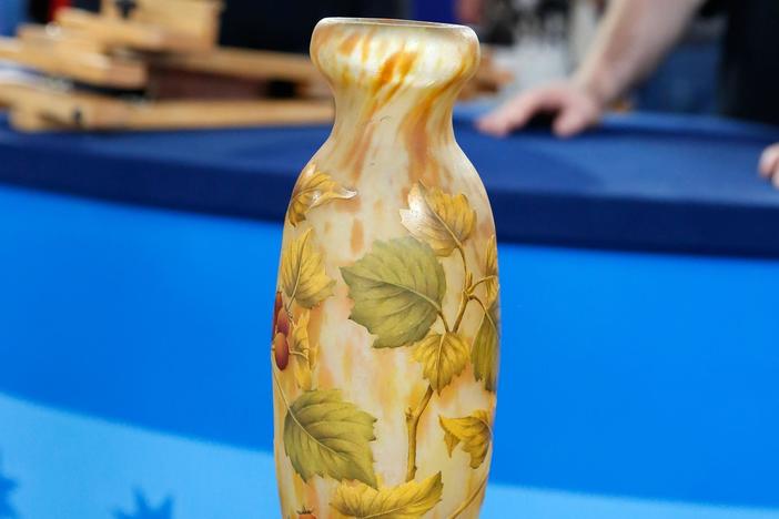 Appraisal: Daum "Groseilles" Vase, from Baton Rouge Hour 1.