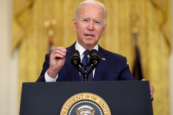 Biden vows to 'hunt' ISIS-K as evacuations continue amid Kabul blast chaos