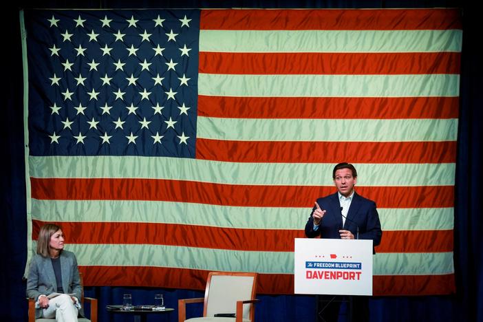 Republican presidential hopefuls set their sights on Iowa