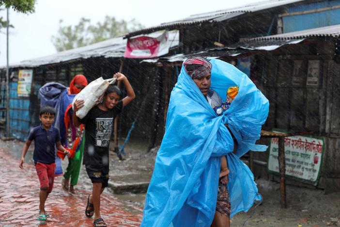 Millions in India and Bangladesh flee strongest cyclone in a decade