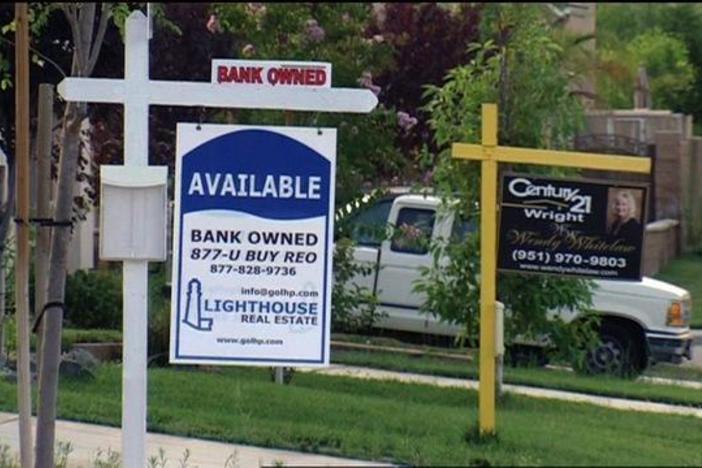 Big Banks, 49 States Reach $25 Billion Deal Over Foreclosure Abuses