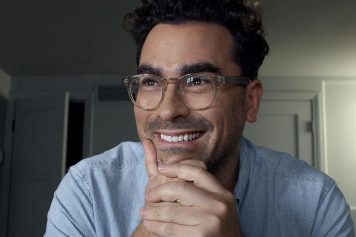 Dan Levy performs the most effective of the five monologues in HBO's <em>Coastal Elites</em>.