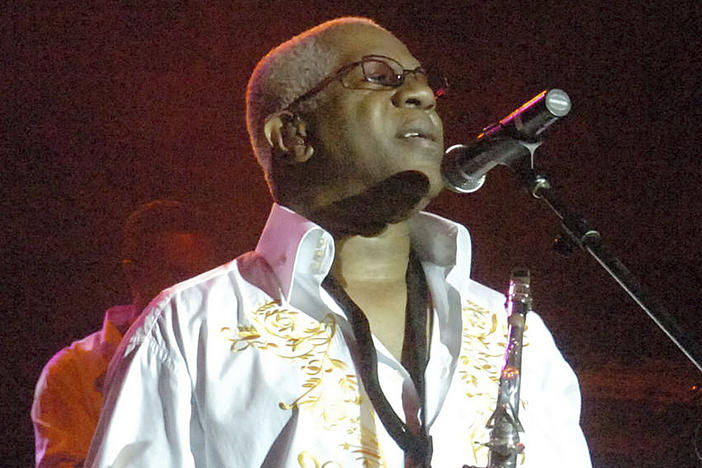 Dennis Thomas performs with Kool & the Gang at a 2008 concert in Bethlehem, Pa.