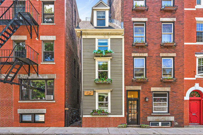 The "Skinny House" or the "Spite House" is 10 feet wide at its widest. It's been sold for $1.25 million.