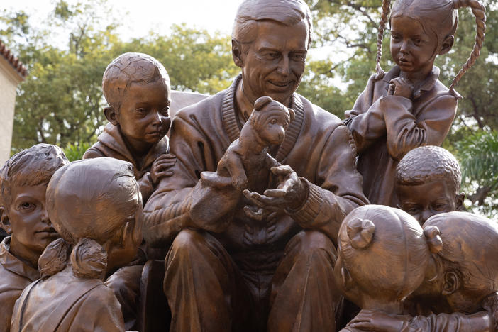 Fred Rogers is memorialized in his role as Mister Rogers in a new statue unveiled by Rollins College in Florida.