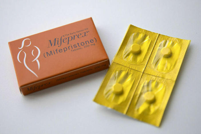  The U.S. Supreme Court on Thursday tossed out a challenge to the FDA’s rules for prescribing and dispensing abortion pills. <br>