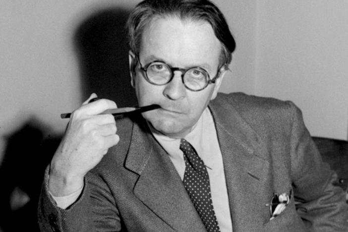 This 1946 file photo shows mystery novelist and screenwriter Raymond Chandler.