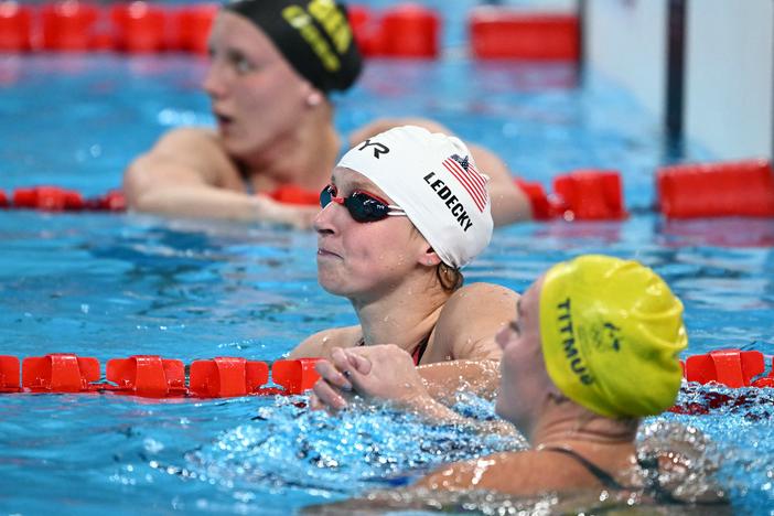 The U.S. swimmer Katie Ledecky and Australia's Ariarne Titmus after a heat of the women's 400-meter freestyle event on Saturday in Paris. The final, set for Saturday afternoon, is one of the most anticipated events of the entire Summer Games. 